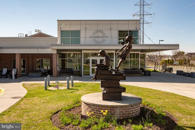 715 PARK ST SE, Vienna, VA 22180