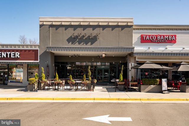 715 PARK ST SE, Vienna, VA 22180