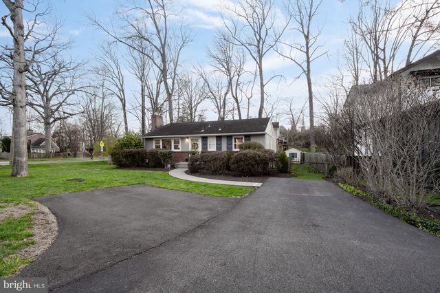 715 PARK ST SE, Vienna, VA 22180