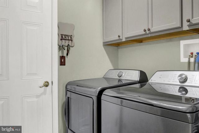 2031 LIBERTY DR., Mechanicsburg, PA 17055