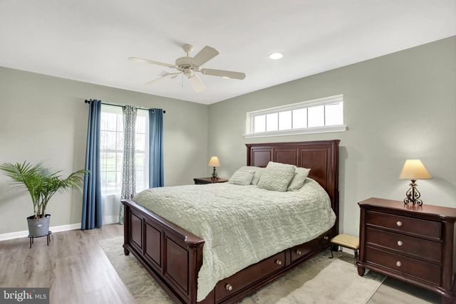 2031 LIBERTY DR., Mechanicsburg, PA 17055