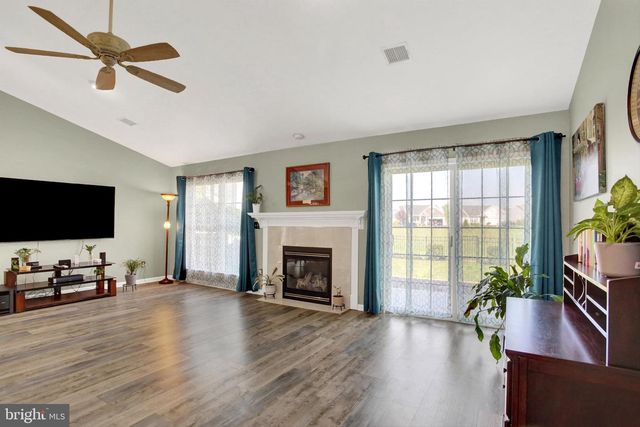 2031 LIBERTY DR., Mechanicsburg, PA 17055
