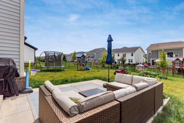 6083 Lavender, Grove City, OH 43123