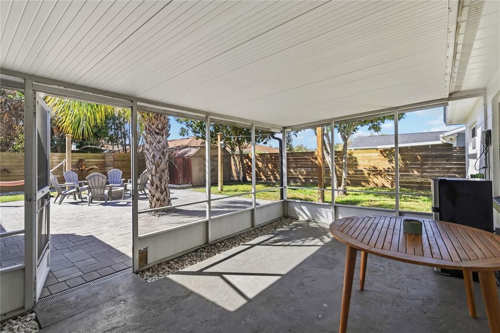 Image 38 of property listing at 1220 BONNIE LOU DRIVE, Orlando, FL 32809