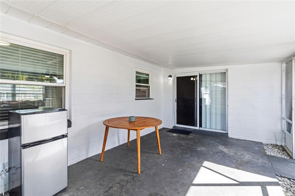 Image 39 of property listing at 1220 BONNIE LOU DRIVE, Orlando, FL 32809