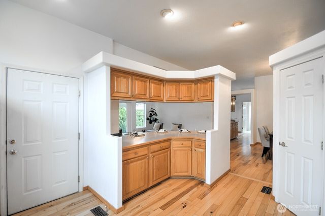 8045 18th Lane SE, Lacey, WA 98503