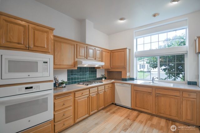 8045 18th Lane SE, Lacey, WA 98503