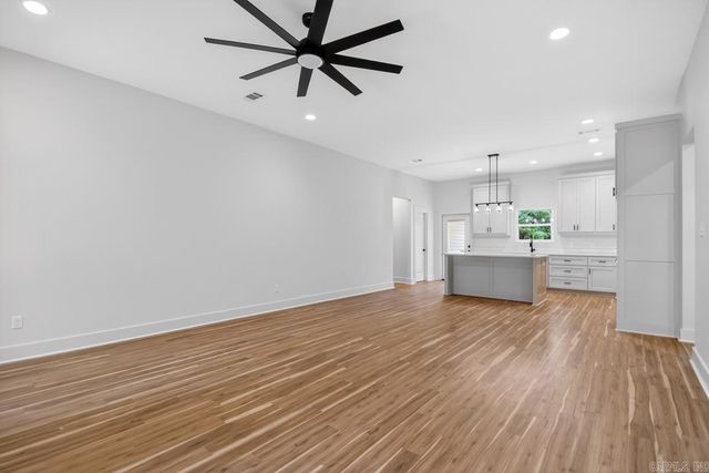 5 Lynwood Drive, Little Rock, AR 72206