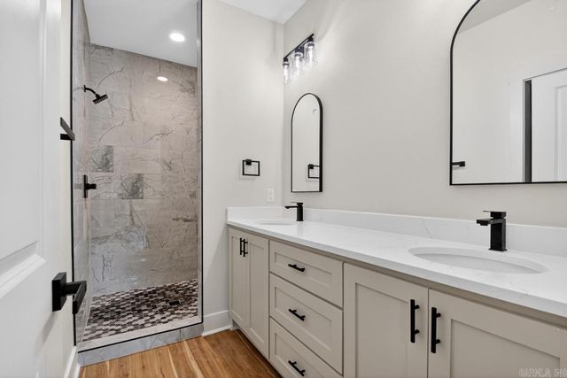 5 Lynwood Drive, Little Rock, AR 72206