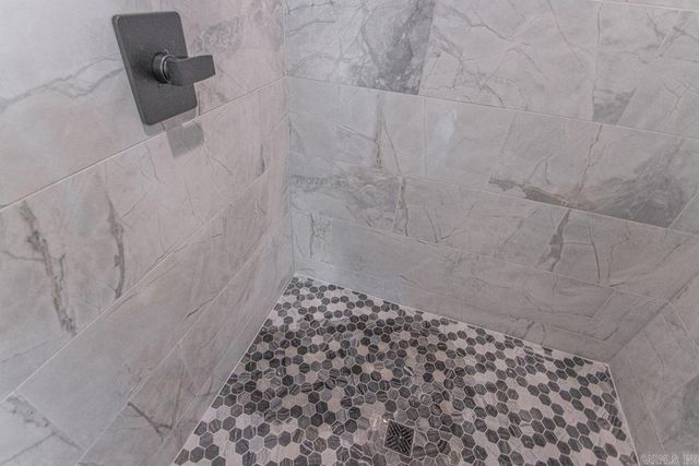 5 Lynwood Drive, Little Rock, AR 72206