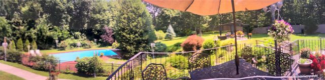 3 Pewter Place, Dix Hills, NY 11746