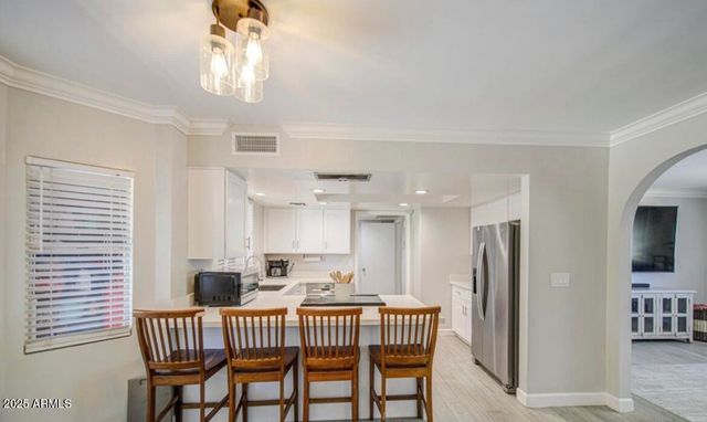 2041 E DES MOINES Street, Mesa, AZ 85213