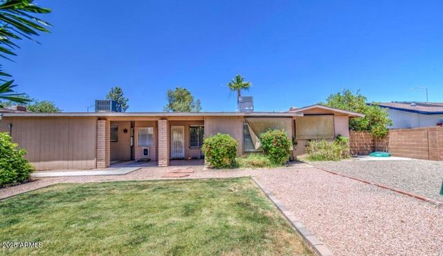 2041 E DES MOINES Street, Mesa, AZ 85213