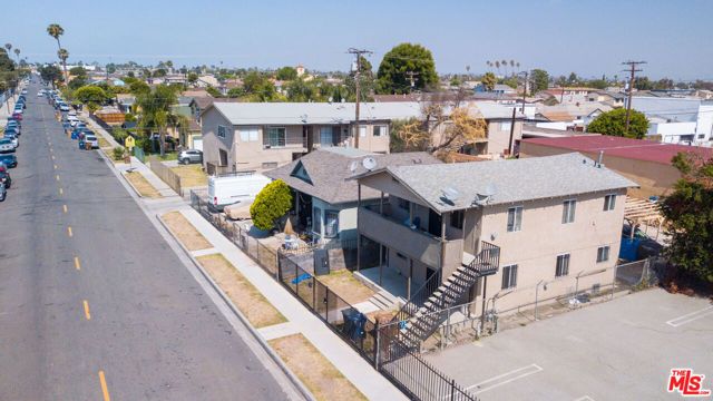 1005 W 95th Street, Los Angeles, CA 90044