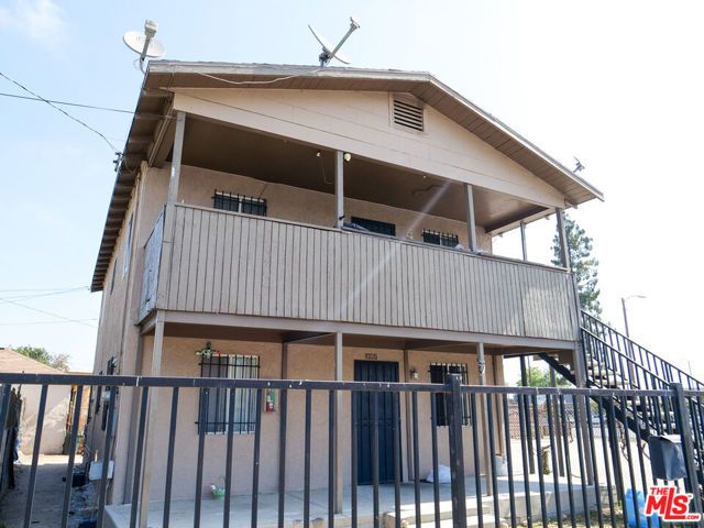 1005 W 95th Street, Los Angeles, CA 90044