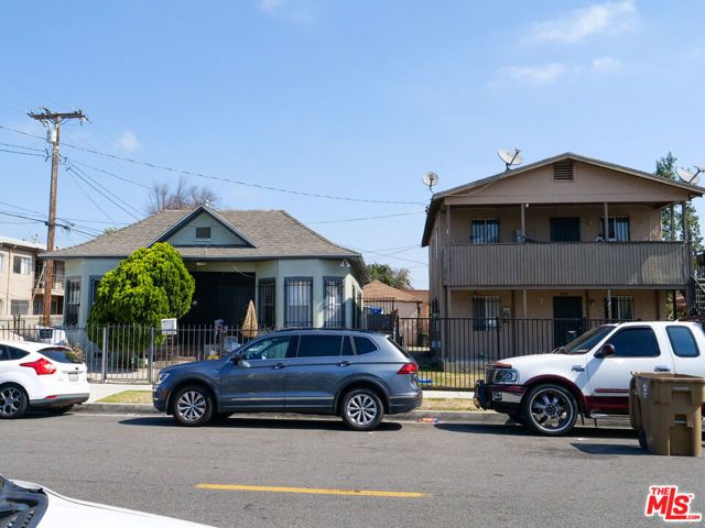 1005 W 95th Street, Los Angeles, CA 90044