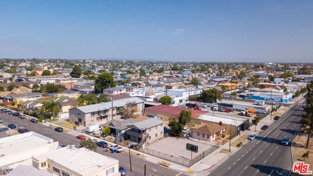 1005 W 95th Street, Los Angeles, CA 90044