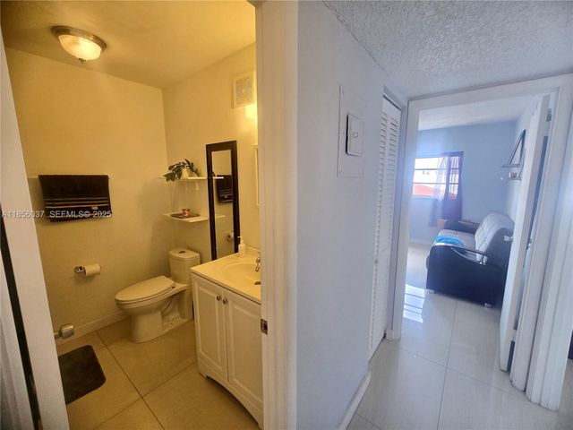 5300 Washington Street U403, Hollywood, FL 33021