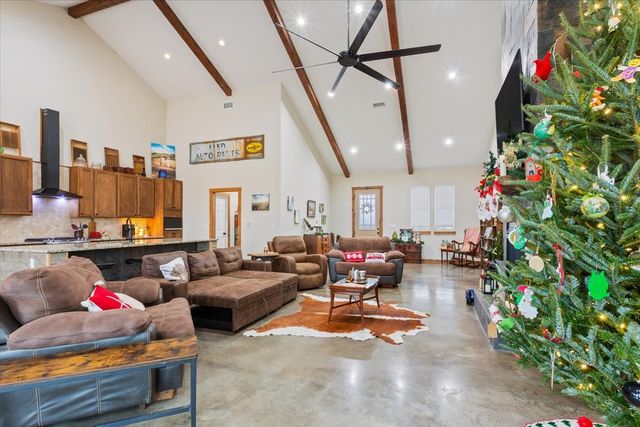 490 Old Mart Lake Road, Mart, TX 76664