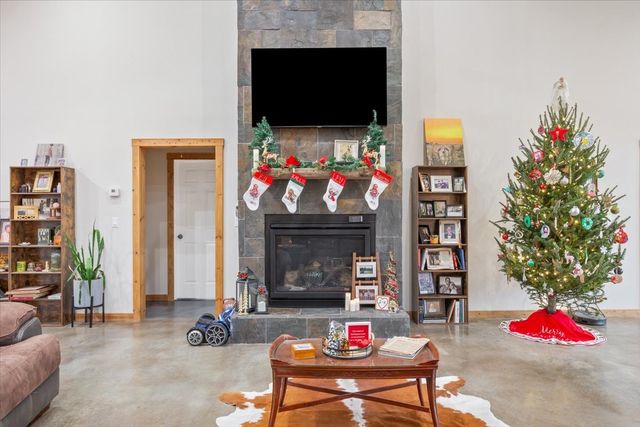 490 Old Mart Lake Road, Mart, TX 76664