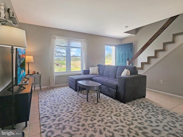 7207 BUNTING RD, Chincoteague Island, VA 23336