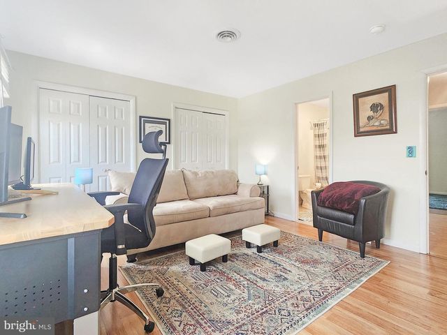 7207 BUNTING RD, Chincoteague Island, VA 23336