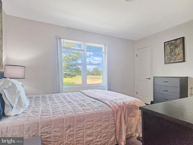 7207 BUNTING RD, Chincoteague Island, VA 23336