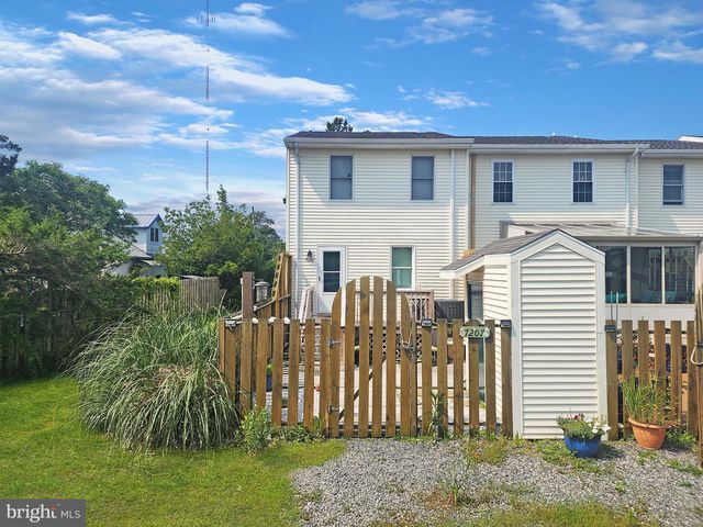 7207 BUNTING RD, Chincoteague Island, VA 23336