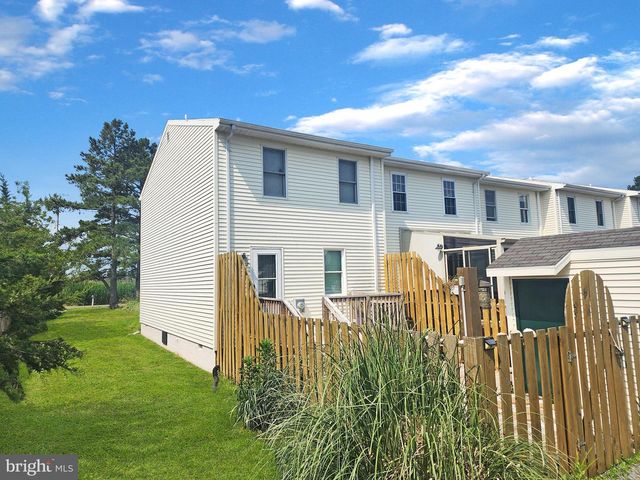 7207 BUNTING RD, Chincoteague Island, VA 23336