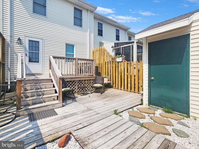 7207 BUNTING RD, Chincoteague Island, VA 23336