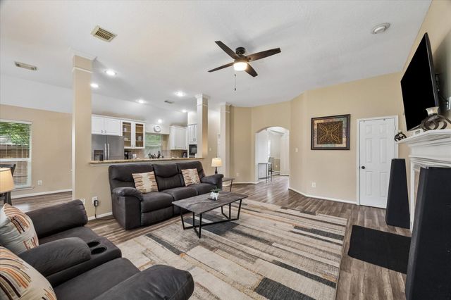 3306 Stonehurst Court, Pearland, TX 77584