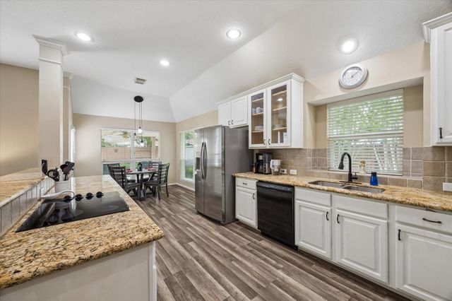 3306 Stonehurst Court, Pearland, TX 77584