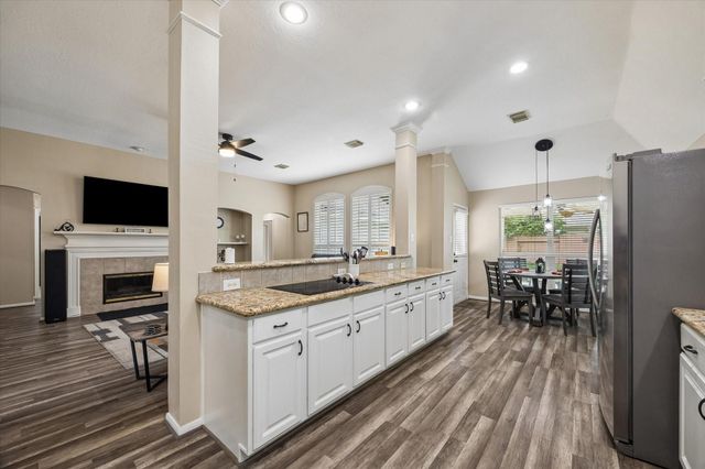 3306 Stonehurst Court, Pearland, TX 77584