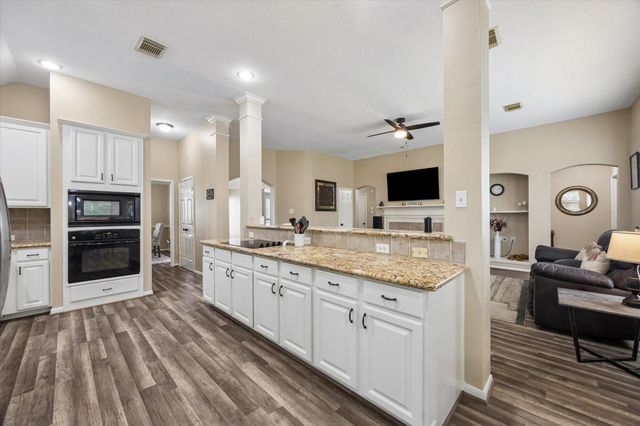 3306 Stonehurst Court, Pearland, TX 77584