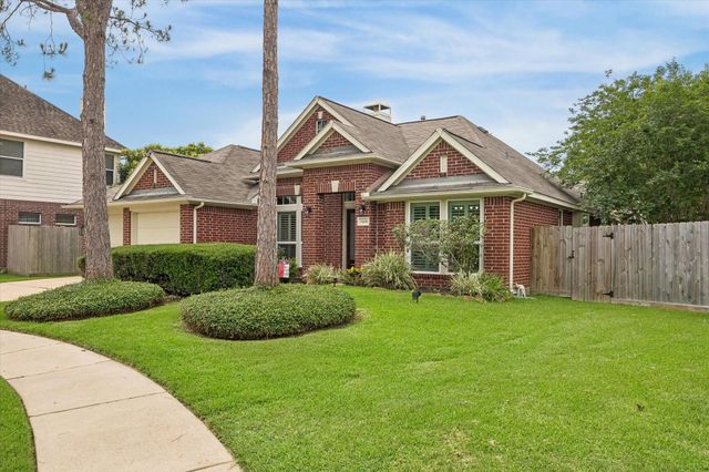 3306 Stonehurst Court, Pearland, TX 77584