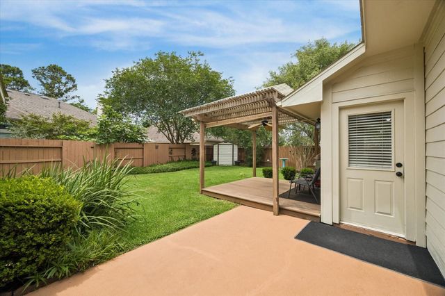 3306 Stonehurst Court, Pearland, TX 77584