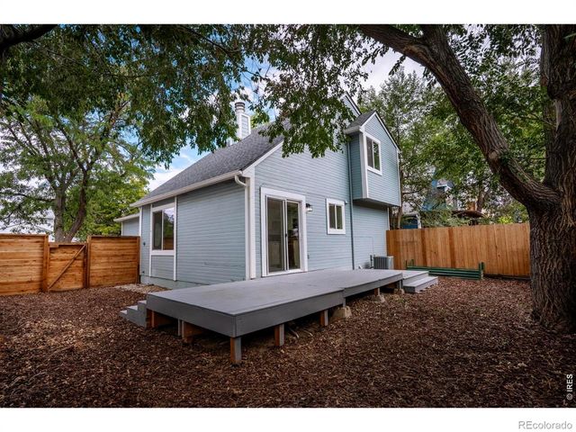 1009 Townley Circle, Longmont, CO 80501
