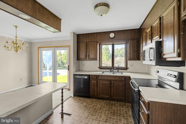 1525 EDINBOROUGH CIR, Landisville, PA 17538