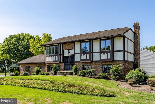 1525 EDINBOROUGH CIR, Landisville, PA 17538