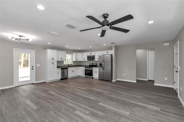 2556 SW 152ND AVENUE, Ocala, FL 34481