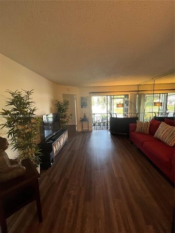 5533 Courtyard Dr 5533, Margate, FL 33063