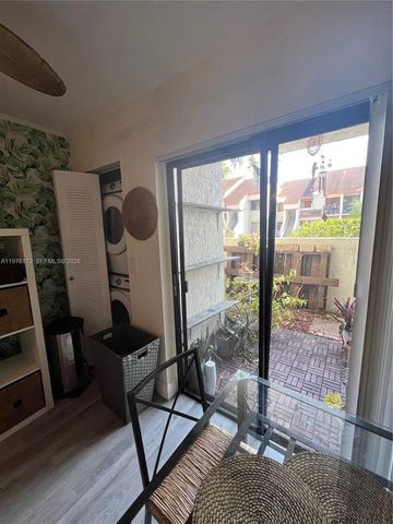 5533 Courtyard Dr 5533, Margate, FL 33063