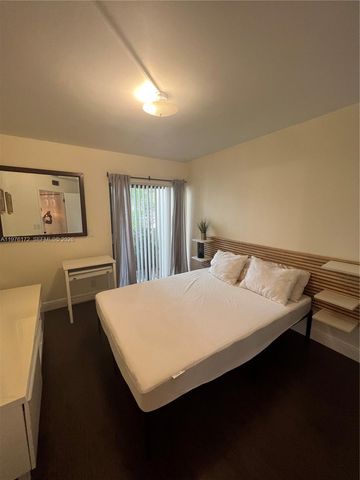 5533 Courtyard Dr 5533, Margate, FL 33063