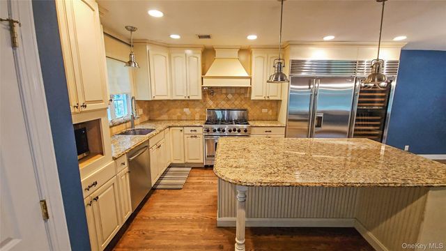 115 Park Lane, West Harrison, NY 10604