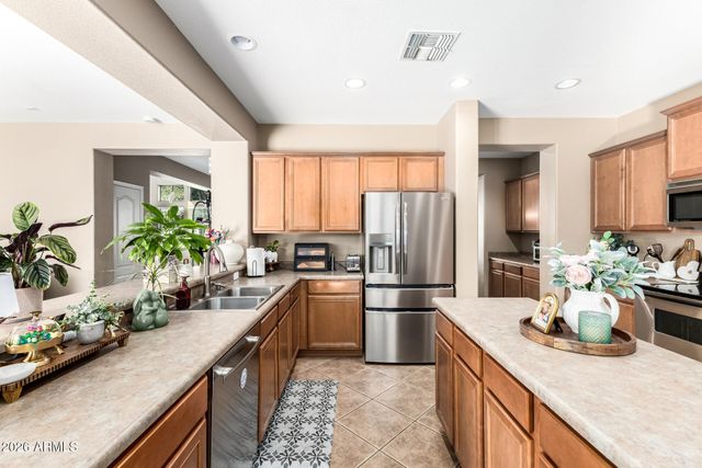 14317 W LISBON Lane, Surprise, AZ 85379