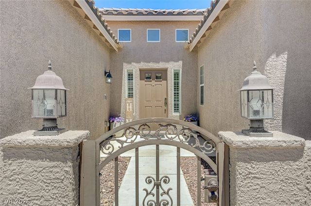 6000 Cabo San Lucas Avenue, Las Vegas, NV 89131