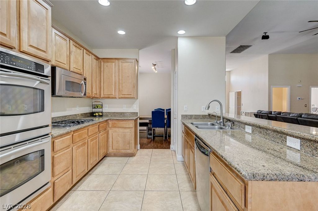 6000 Cabo San Lucas Avenue, Las Vegas, NV 89131 — photo 3