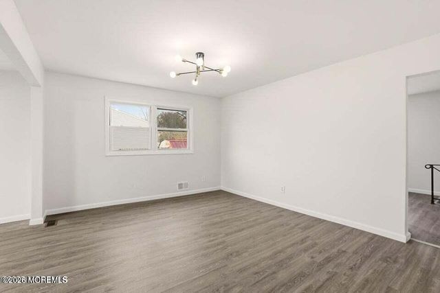 28 Brandies Road, Toms River, NJ 08757