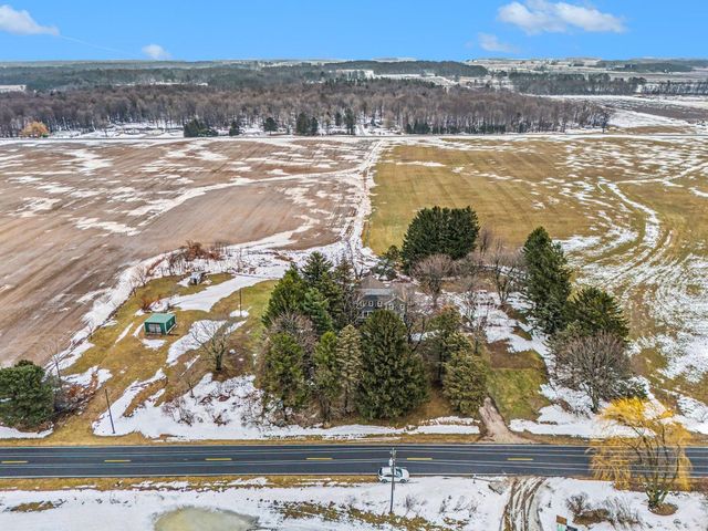 10726 Chase Road, Montague, MI 49437