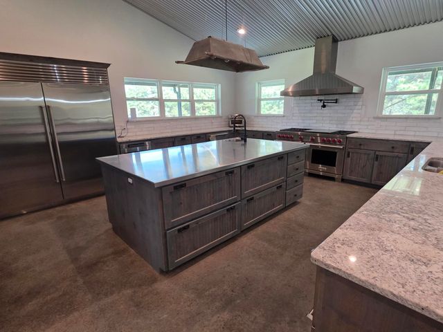 448 County Road 3955, Mineola, TX 75773